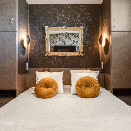 Amber Sea Heliopolis Sea View Terrace Fiber Wi-fi Recently Renovated Dom wakacyjny *